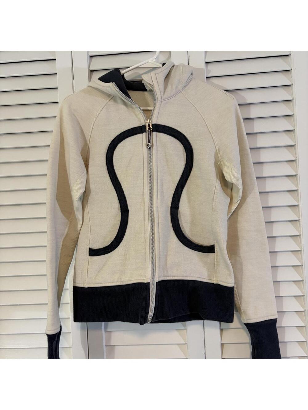 Lululemon Scuba Jacket sz 4
